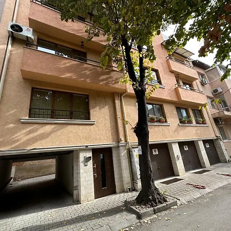 公寓 Shishkova Garden *